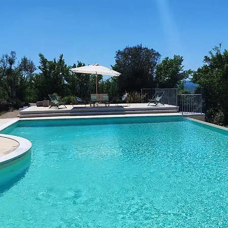 Lyfe Umbria Intera Con Piscina In Esclusiva *